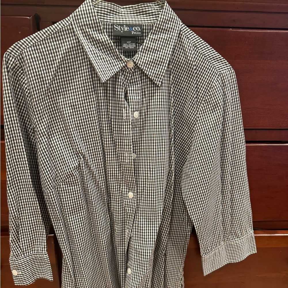 Style &Co ladies size 10p black and white checkered blouse.